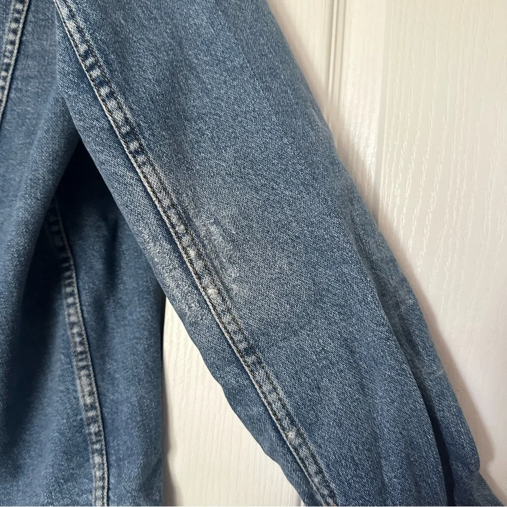 Free people size M blue denim over sized Jacket - Picture 7 of 13